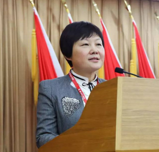 顺义区工商联党组书记、顺义区常务副主席单晓梅做工作汇报 顺义区工商联党组书记、顺义区常务副主席单晓梅做工作汇报