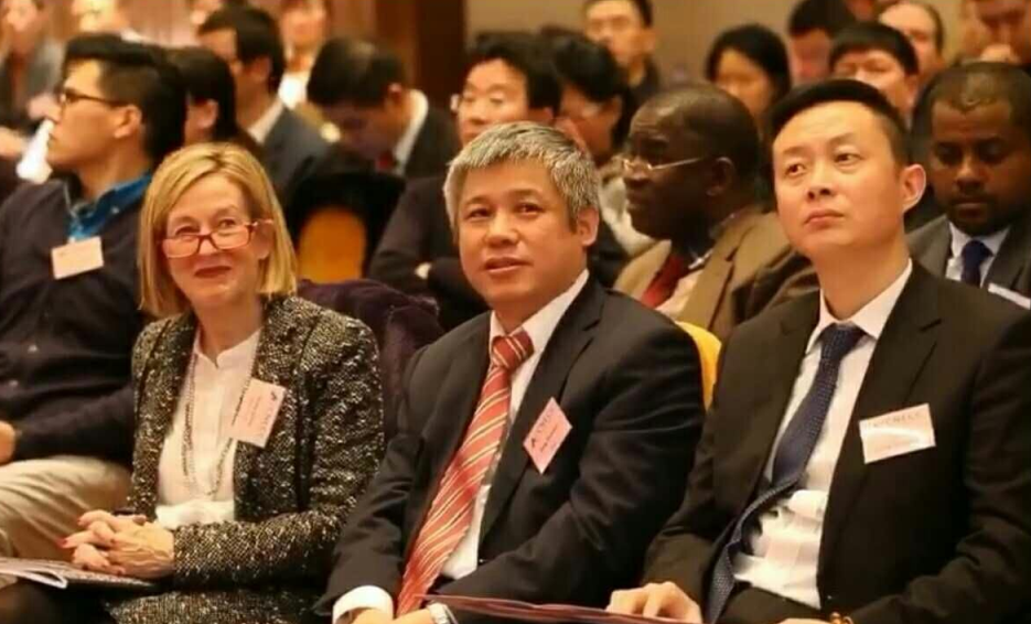 南宫电子游戏(证券代码831999)董事长郑两斌应邀参与“2017中国能源春联谊会” 南宫电子游戏(证券代码831999)董事长郑两斌应邀参与“2017中国能源春联谊会”