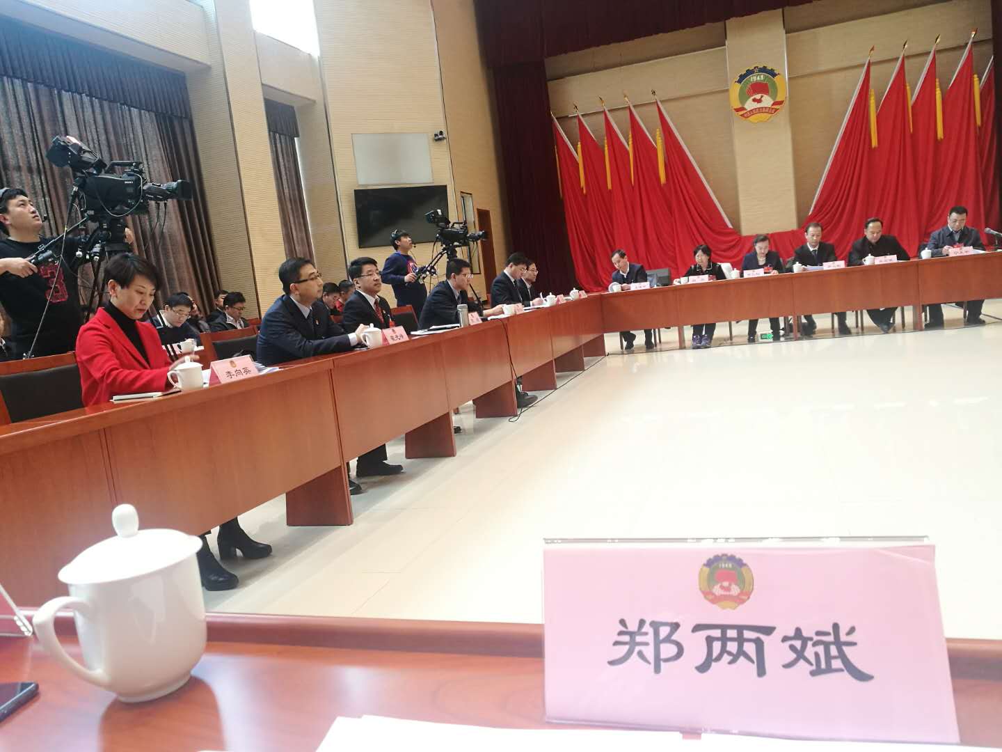 顺义区政协常委、南宫电子游戏董事长郑两斌受邀参与政协北京市顺义区第五届委员会次会议召开协商议政座谈会